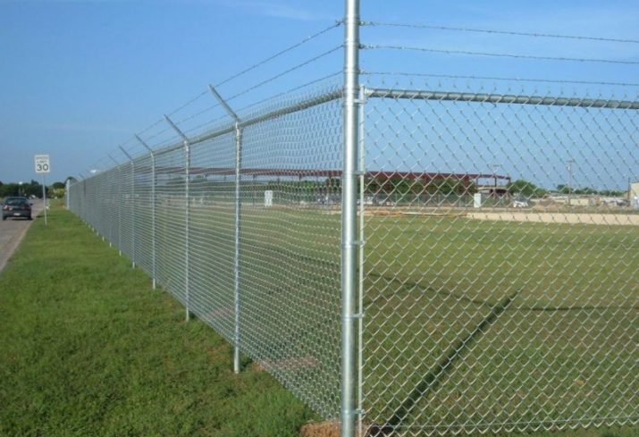 Commercial Chain Link Fence Installation