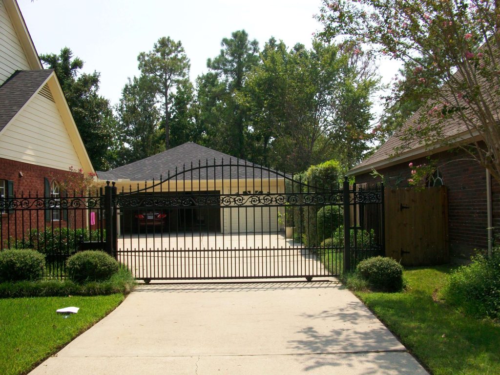 Custom Driveway Gate Texas Fence