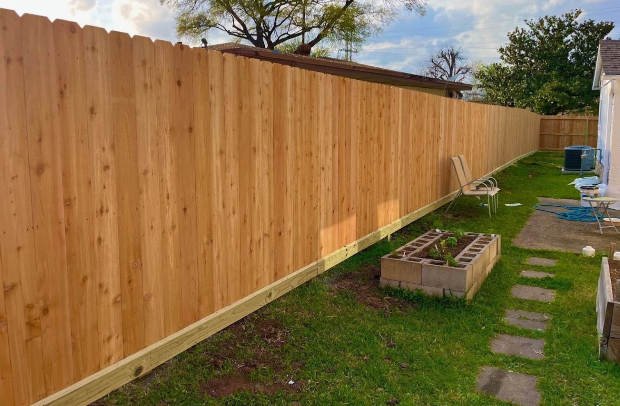 Why Wood Fences Are Still a Timeless Backyard Choice