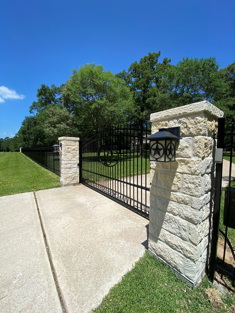 Texas Fence - Fence Installations The Woodlands